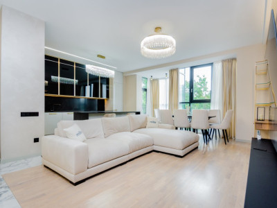 Apartament superb cu vedere spre parc! Solomon Residence, Centru,Ștefan cel Mare