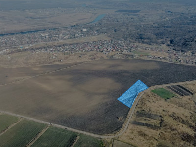 Vânzare teren agricol în comuna Vadul lui Vodă.