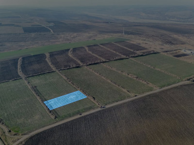 Vânzare teren agricol în comuna Vadul lui Vodă.