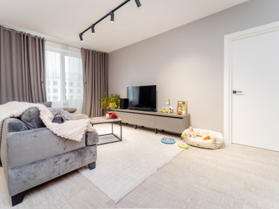 Newton House Ioana Radu! Apartament cu 1 cameră + living, mobilat și utilat!