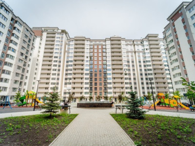 Spre vânzare apartament cu 1 cameră și living, Mircea cel Bătrân, ExFactor.