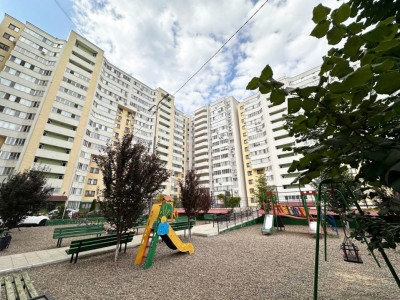 Apartament cu 2 camere, 76 mp, bloc nou, Cuza Vodă intersecție cu bd. Dacia!