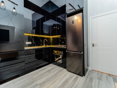 Apartament cu 2 camere + living, Decebal Avenue, Botanica. 