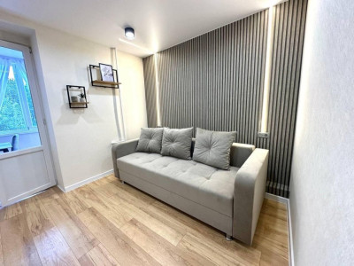 Vânzare apartament de tip studio, Botanica, Sarmizegetusa. 