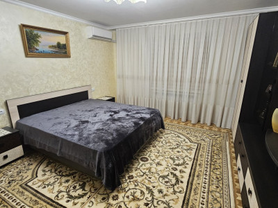 Apartament cu 3 camere, 73 mp, Ciocana, Petru Zadnipru, Chișinău.