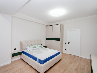 Apartament cu 1 cameră + living, bloc nou, Botanica, Tudor Strișca.