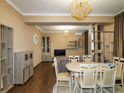 Apartament cu 2 camere+living, 117 mp, Telecentru, Pietrarilor, Chișinău.