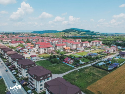 Apartament cu 1 cameră + curte proprie de 40 mp, Brașov 