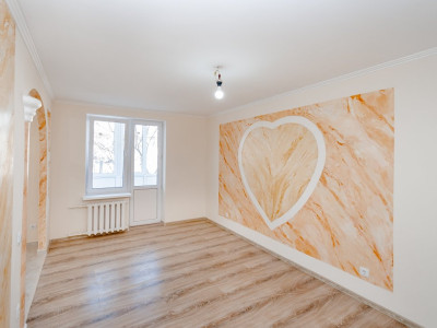 Apartament cu 2 camere + living, 60 mp, Botanica, Chișinău.
