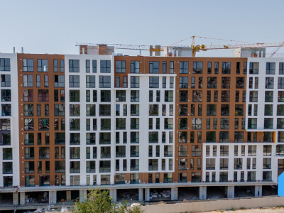 Spațiu comercial de vânzare – 98 m², prima linie, complexul Solaris