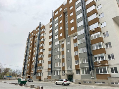 Ciocana, M. Spătarul, apartamentul cu 2 camere + living, bloc nou.