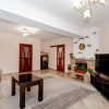 Apartament spațios la sol de vânzare în Dumbrava, 136 mp+2 ari! thumb 3