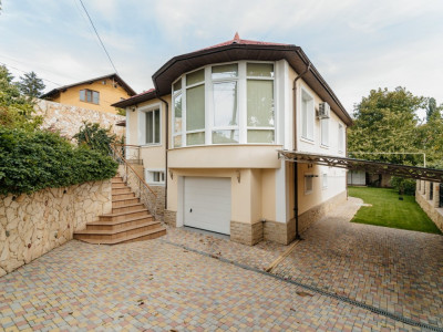 Casă de vanzare în sect. Telecentru, Schinoasa, locație top!