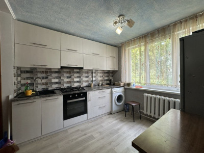 Apartament de vanzare cu 2 camere, Buiucani, str. Sucevița.