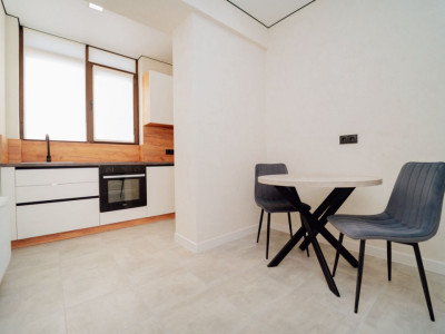 Apartament cu 2 camere de vanzare, bloc nou, Centru, str. I. Zaikin.