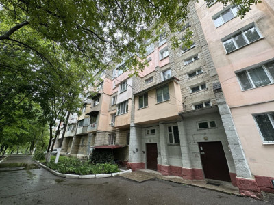 Apartament cu două camere 