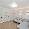 Apartament cu 2 camere + living, bloc dat în exploatare, reparație euro. thumb 5