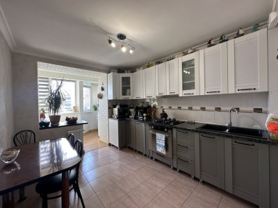Vînzare apartament 2 camere, Buiucani, str. Onisifor Ghibu.