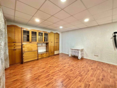 De vânzare: Apartament cu 1 cameră – Buiucani, str. Ion Creangă!
