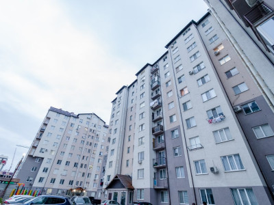 Apartament cu 3 camere și living, reparație euro, bloc nou, Durlești.