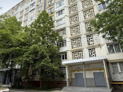 Apartament cu 1 cameră, de mijloc, seria MS, Ciocana, Ginta Latină. 
