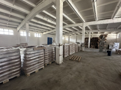 Chirie spațiu industrial, 360 mp, Vatra - Centru.