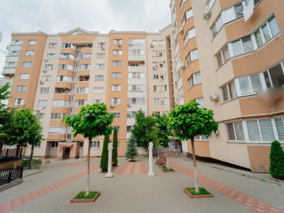 Однокомнатная квартира с ливингом в новом доме, Ботаника, ул. Диминеций.