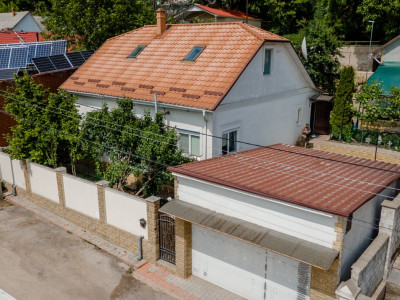 Casa cu reparatie, 110 mp, teren 6 ari, sect. Ciocana.