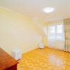 Apartament în 2 nivele cu reparație, or. Ialoveni. thumb 5