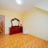 Apartament în 2 nivele cu reparație, or. Ialoveni. thumb 6