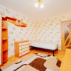 Apartament în 2 nivele cu reparație, or. Ialoveni. thumb 12