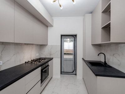 Vanzare apartament cu 3 camere în Centru, Alexei Mateevici.