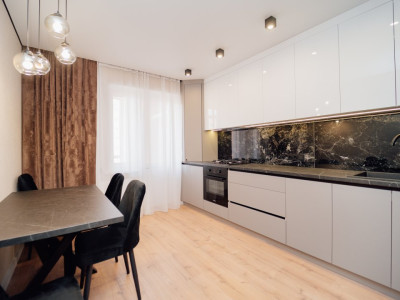 Apartament cu 2 camere și living în bloc nou, Ciocana, str. Ginta Latină.