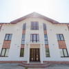 Casă spațioasă de 450 mp, ideală pentru pensiune sau afacere, lângă ZOO Bardar! thumb 5