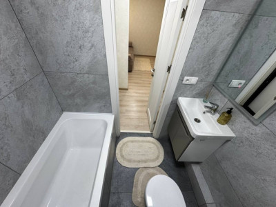 Продается квартира с 1 комнатой + гостиная, 35 кв.м., Чеканы.