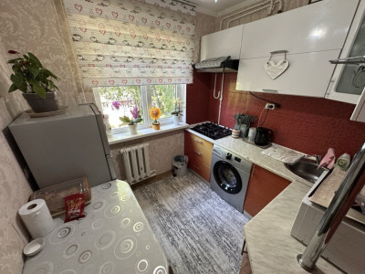 Apartament cu 2 camere de vânzare – sect. Botanica, str. Teilor