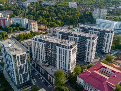Apartament cu 2 camere, reparație euro, complexul Artima!