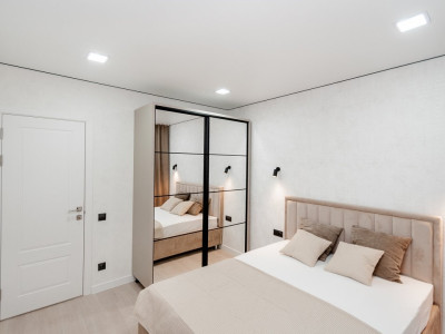 Apartament de vanzare cu reparație, 2 camere, Botanica, str. Trandafirilor.