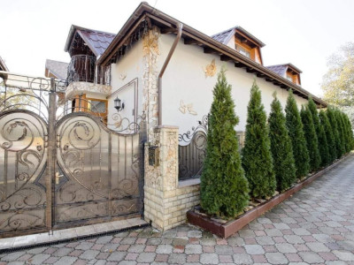 Продается 2-х этажный дом, 190 кв. м + 4 соток, Чеканы.
