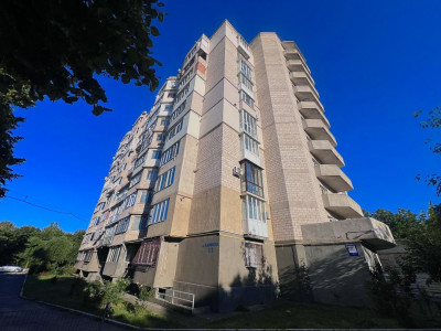 Apartament cu 1 cameră în bloc nou vizavi de Colegiul de Medicina!
