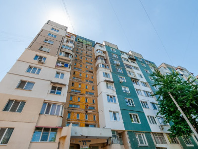 Apartament cu 4 odăi, seria 143. Ciocana str.I.Vieru