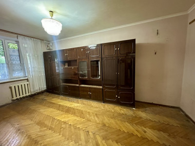 Apartament cu 1 cameră în apropiere de piața Flacăra!