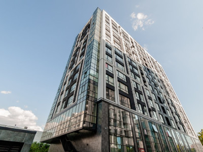 Apartament cu 2 camere + living, Artima, Centru, 82 mp, variantă albă.