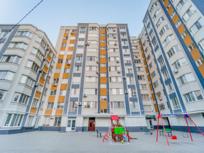 Продается 1-комнатная квартира, Центр, ул. Александру Космеску 5Д.