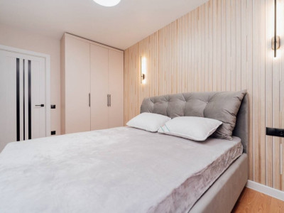 Продается 2-комнатная квартира с ливингом в Центре, ул. Измаил.