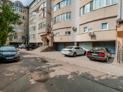 2-комнатная квартира возле парка Валя Морилор!