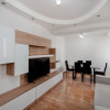 Chirie apartament cu 2 camere și living, bloc nou, prima linie ! thumb 1
