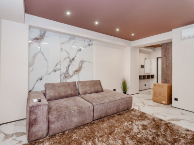 Apartament de vanzare cu 2 camere+living, str. Ialoveni, Estate Invest.
