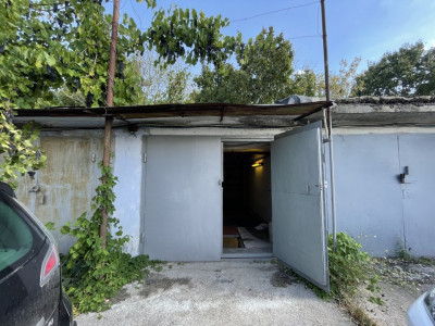 Spre vânzare garaj cu subsol, sect. Botanica. ГСК 13