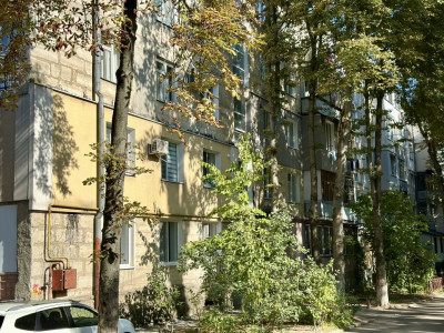 Apartament cu 1 cameră în apropiere de piața Flacăra!